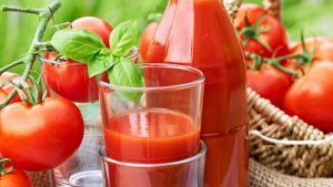 header_image_health-and-fitness-benefits-of-tomato-juice-fustany-main-image